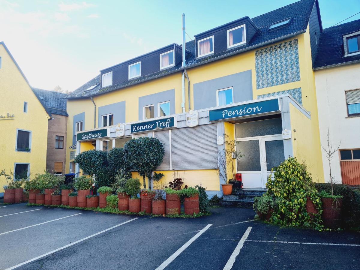 Hotel Kenner Treff Extérieur photo