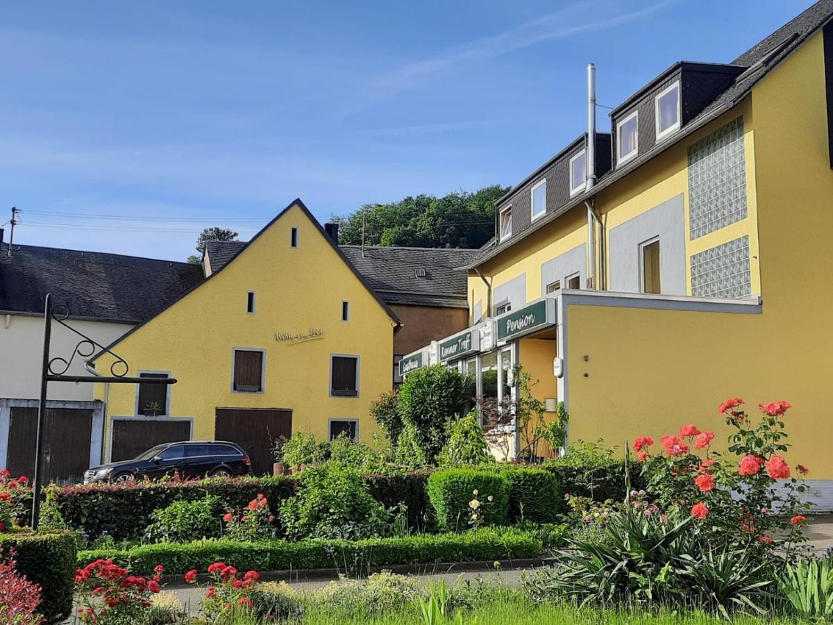 Hotel Kenner Treff Extérieur photo